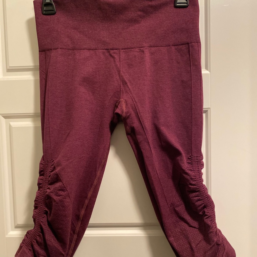 Lululemon cropped leggings